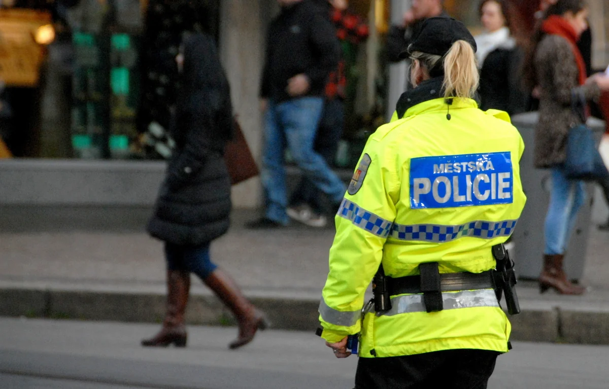 Çexiyada bomba təhlükəsi səbəbindən 600-ə yaxın insan təxliyə edilib