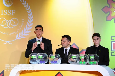İslamiadada futbol yarışlarının püşkü atılıb