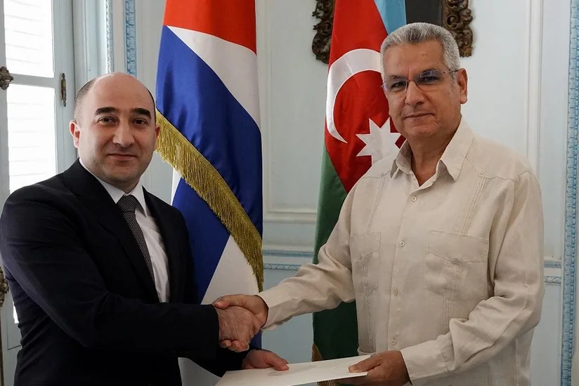 Azerbaijani ambassador presents copy of his credentials to Cuban deputy foreign minister