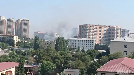 Bakıda quru ot sahəsində yanğın baş verib - FOTO - VİDEO - ƏLAVƏ OLUNUB