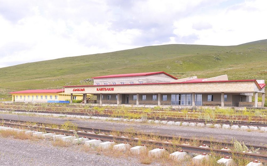 Bakı-Tbilisi-Qars dəmir yolunda yaxın vaxtlarda ilk 10 vaqon istismara buraxılacaq - İCMAL