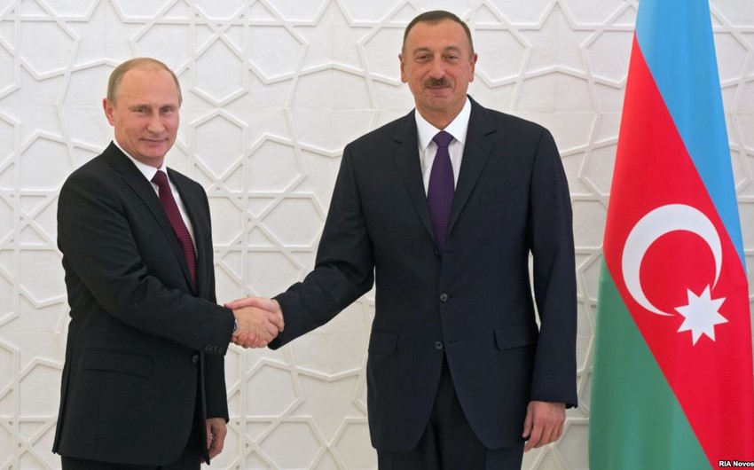 ​Vladimir Putin Azərbaycan prezidentini Qələbə günü münasibəti ilə təbrik edib