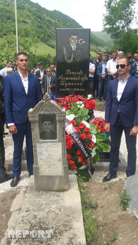 Медаль прапорщика ВС Азербайджана, павшего шехидом, вручена его семье - ФОТО