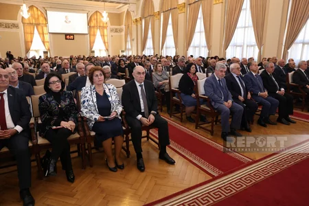 AMEA Rəyasət Heyətinin genişləndirilmiş iclası keçirilib