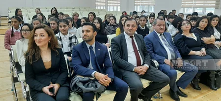 Gəncədə aztəminatlı icmalar üçün ingilis dili proqramının açılışı olub
