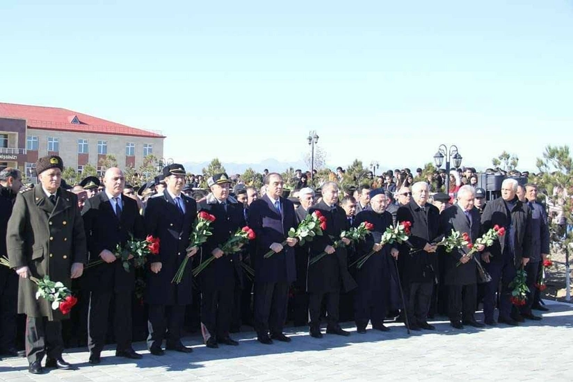 Qərb bölgəsində Xocalı soyqırımı anıldı - FOTO