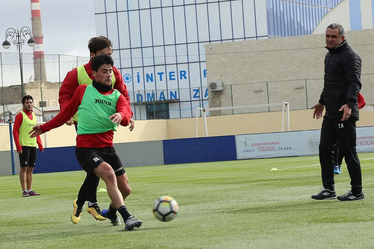 “Keşlə” daha bir futbolçu ilə yollarını ayırıb