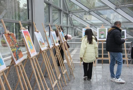 Bakıda metropolitençi övladlarının rəsm sərgisi keçirilir
