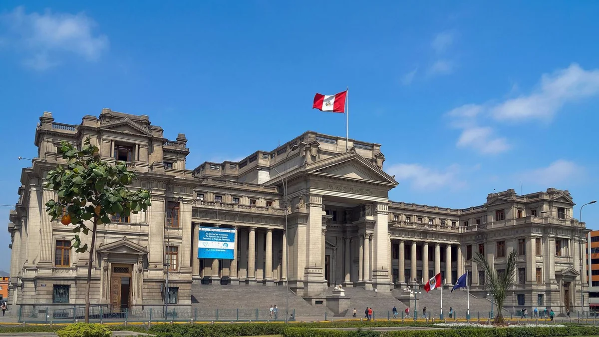 Peru hakimiyyəti etirazlar zamanı həlak olanların ailələrinə təzminat ödəyəcək