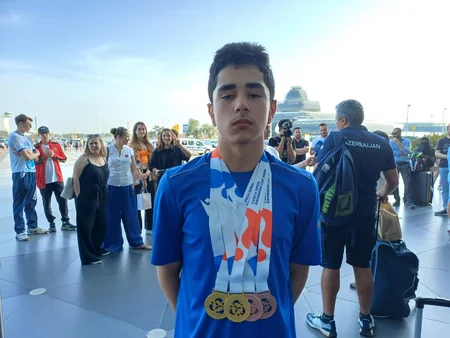 Millinin baş məşqçisi: 7 idmançının 10 medal qazanması üzgüçülüyün inkişafını göstərir