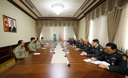 Azərbaycan ilə Pakistan arasında hərbi əməkdaşlıq məsələləri müzakirə edilib