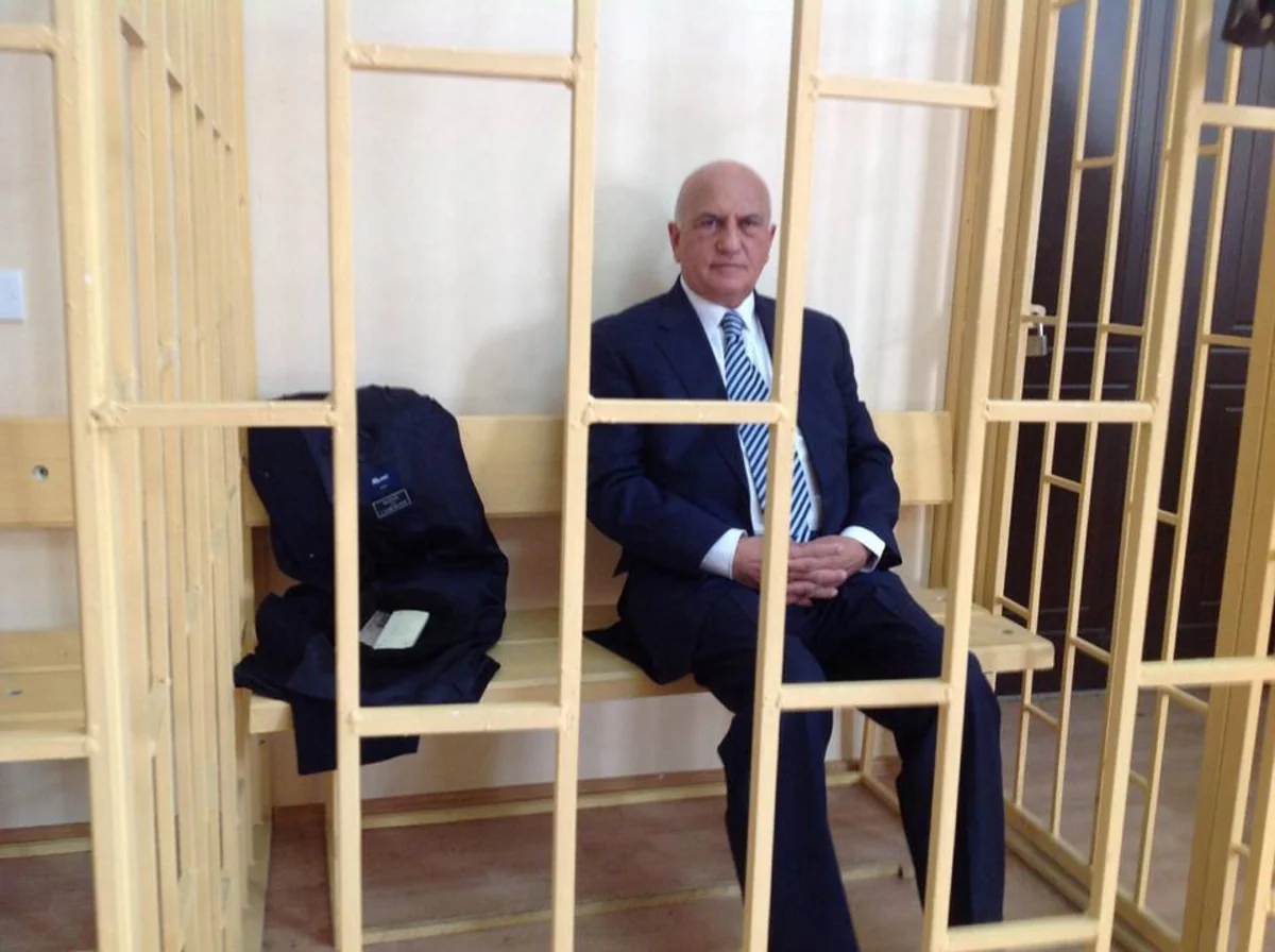 В отношении Али Инсанова избрана мера пресечения в виде ареста сроком на 3 месяца