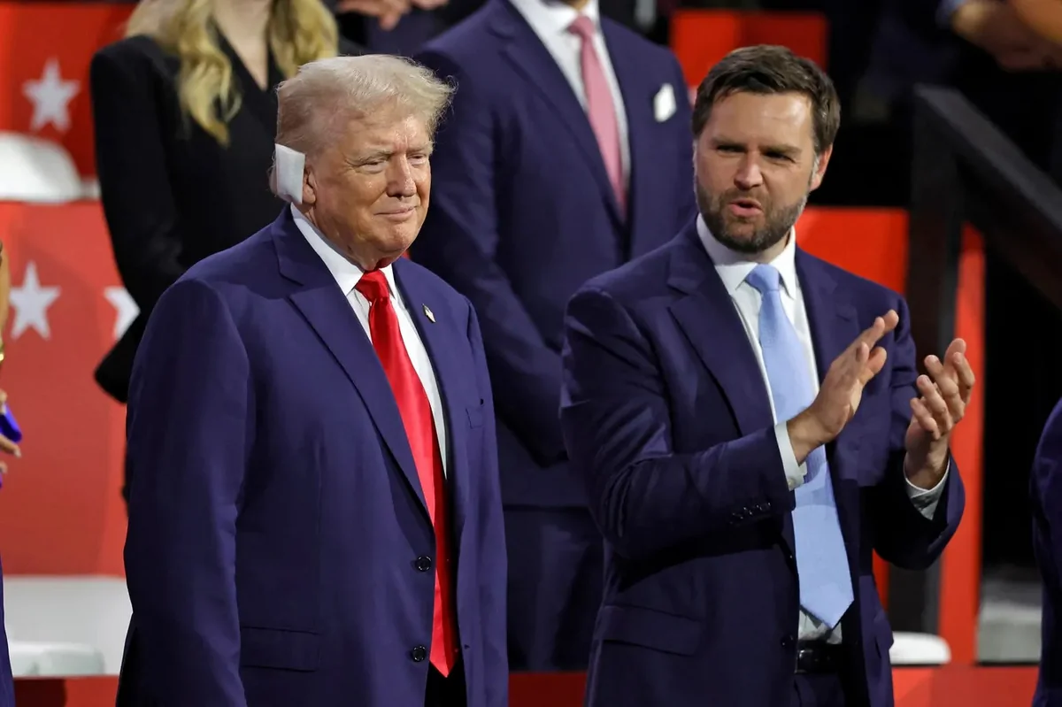 Трамп официально согласился баллотироваться на пост президента от республиканцев