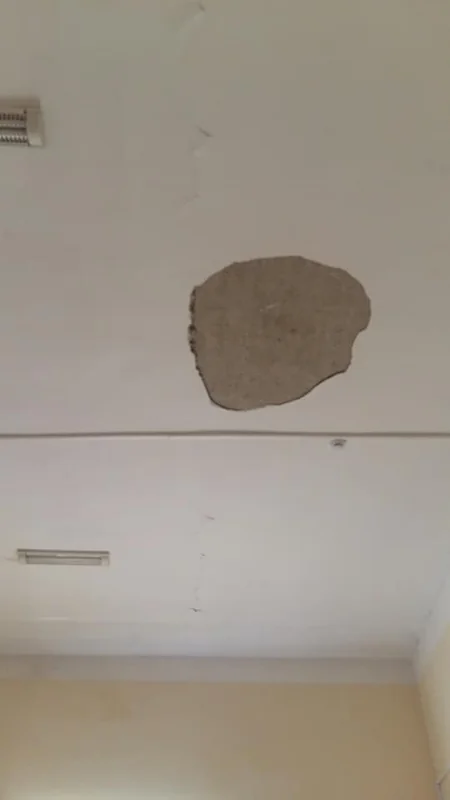 Bakıda qəzalı vəziyyətə düşən məktəb bağlanıb