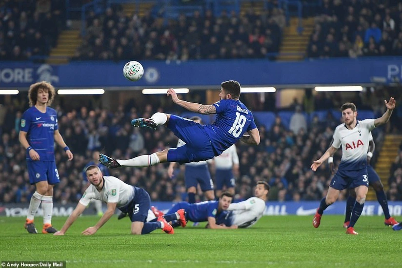 Челси обыграл Тоттенхэм в серии пенальти и вышел в финал Кубка лиги