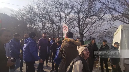 Участники акции протеста на дороге Шуша-Ханкенди исполнили азербайджанский танец Яллы
