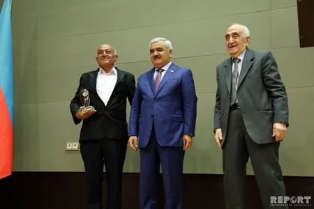 Rovnag Abdullayev: Despite price changes, SOCAR didn't refuse any of its projects