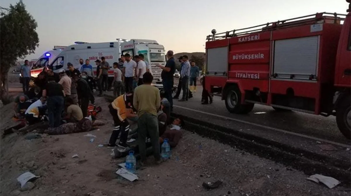 Тяжелое ДТП в Турции: 18 пострадавших