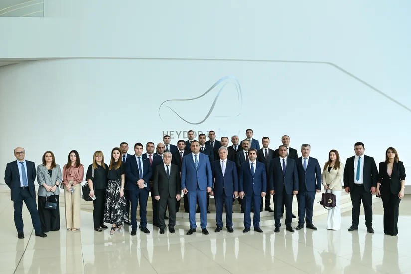 “Azpetrol”un rəhbərliyi və əməkdaşları Heydər Əliyev Mərkəzində olub