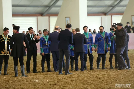 Bilal Ərdoğan çövkən milli oyunu üzrə Prezident Kubokunun mükafatlandırma mərasiminə qatılıb