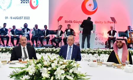 Dinner hosted in honor of officials participating in opening ceremony of 5th Islamic Solidarity Games