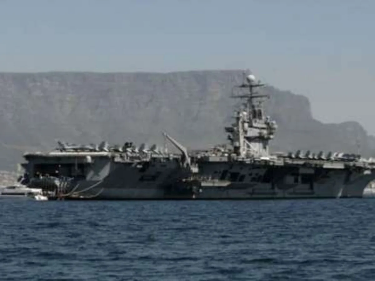 ​Yəməndə İranın silah dolu gəmisi tutulub