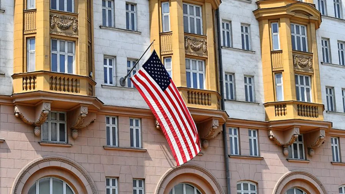 US stops issuing nonimmigrant visas to Russians