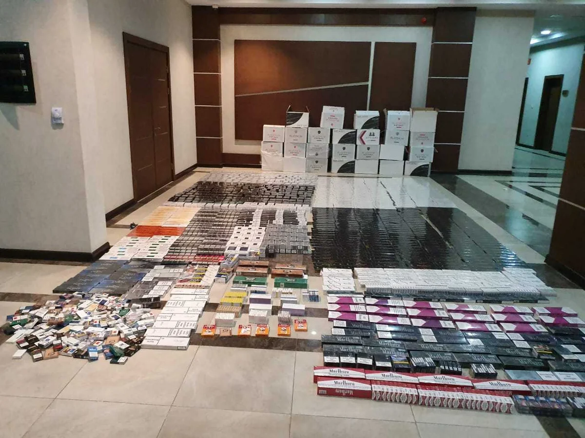 Bakıda mənzildə külli miqdarda aksiz markasız siqaretlər aşkarlandı