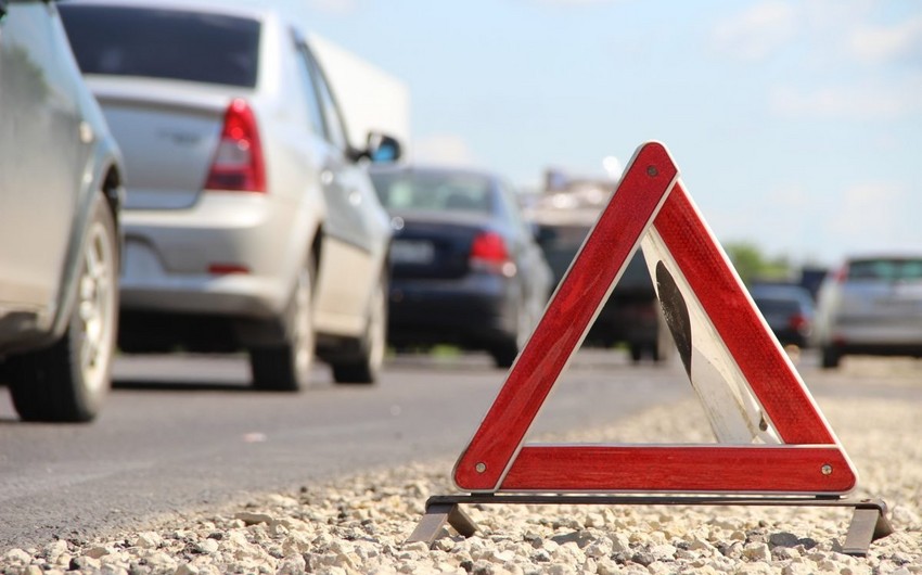 Şamaxıda yol qəzası olub, bir ailənin üç üzvü yaralanıb