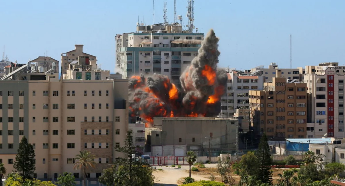 İsrail HƏMAS komandirlərinin evlərinə zərbələr endirdi