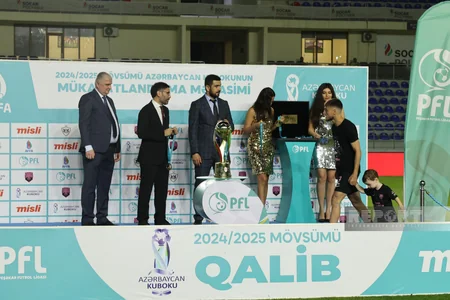 Azərbaycan Kubokunun qalibi olan Sabah komandası mükafatlandırılıb