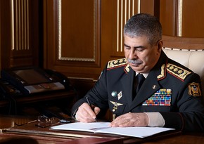 Министр обороны Азербайджана Закир Гасанов выразил соболезнования турецкому коллеге
