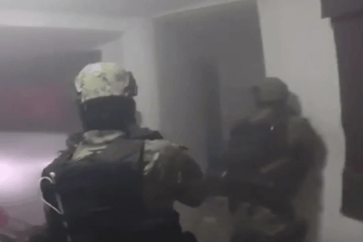 ​В Сети появилось видео задержания наркобарона El Chapo - ВИДЕО