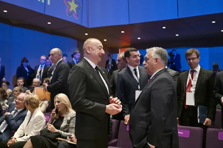 İlham Əliyev Tiranada “Avropa Siyasi Birliyi”nin 6-cı Zirvə toplantısının açılış mərasimində iştirak edib - YENİLƏNİB