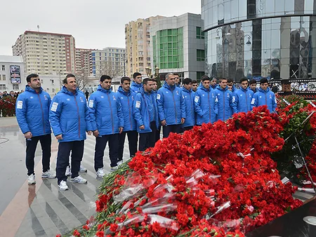 ​Представители АФФА и члены сборной Азербайджана почтили память жертв Ходжалинского геноцида