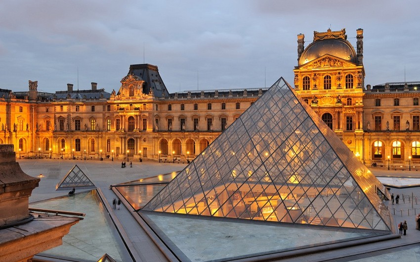 Governance of the Louvre intends to start a large program to modernize the museum
