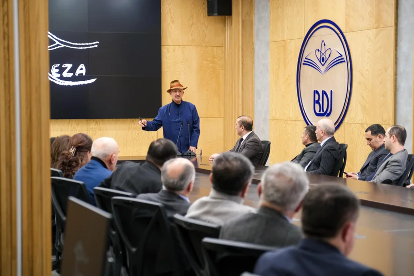 Gənclərlə “Reza Deqatinin gözündə Xocalı Soyqırımı” adlı görüş keçirilib