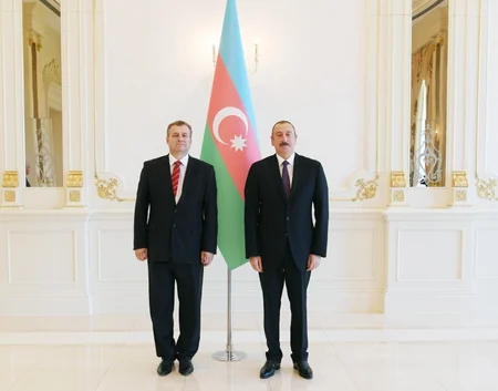 Prezident İlham Əliyev Çexiyanın yeni səfirinin etimadnaməsini qəbul edib - YENİLƏNİB