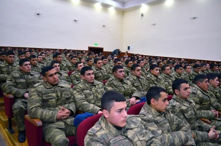 Azərbaycanın hərbi hissələrində ümumxalq hüzn günü ilə əlaqədar tədbirlər təşkil olunub
