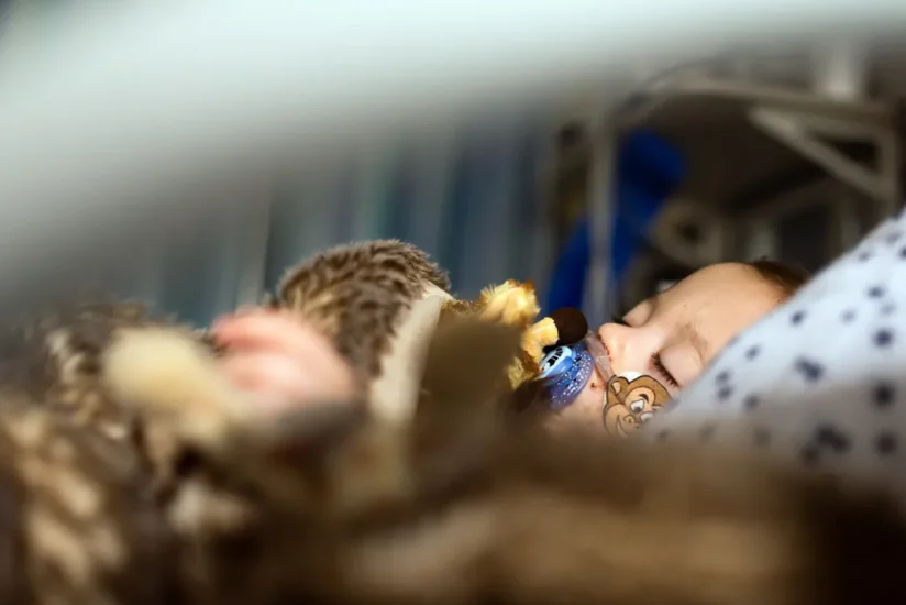 Дети по всему миру начали массово заражаться малоизвестным вирусом