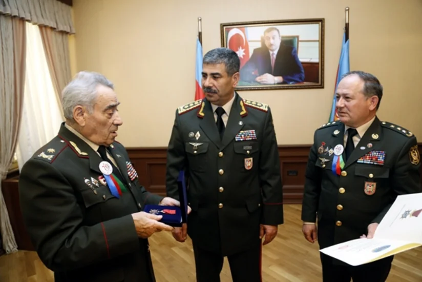 ​Azərbaycanın müdafiə naziri: “Düşmən ordusundakı acınacaqlı durum bizə məlumdur”
