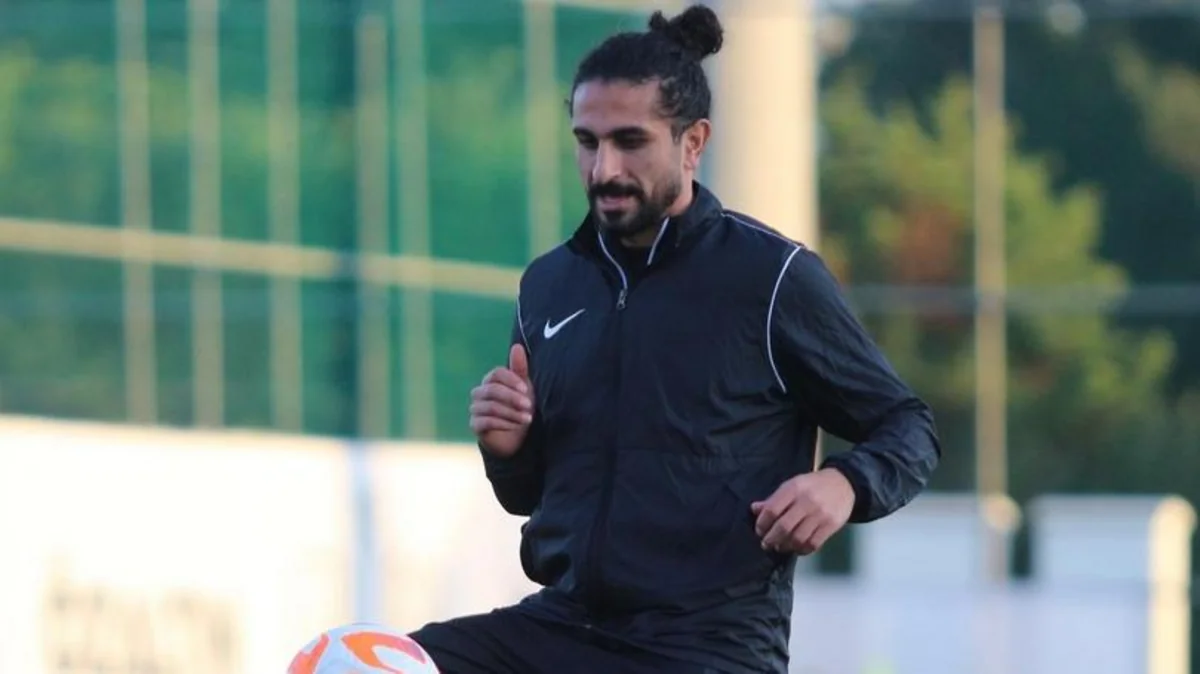 Neftçinin futbolçusu: Qarabağ Qvardiolanın Mançester Sitisi kimi oynayır