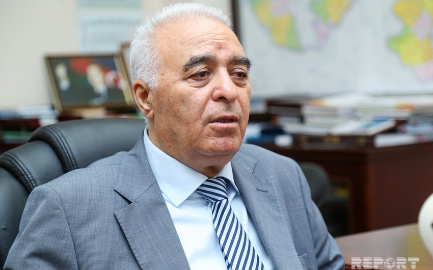 Özbəkistan Prezidenti Milli Məclisin deputatını təltif edib