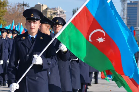 Bakıda “Bayraq yürüşü” keçirilib