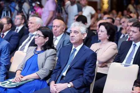 Təhsil Nazirliyi hesabat tədbiri keçirib