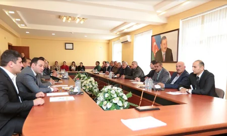 Vilayət Eyvazov Gəncədə vətəndaş qəbulu keçirib