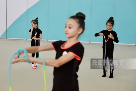 Şəmkir və Sumqayıtın bədii gimnastları Bakıda təlim-məşq toplanışı keçirlər