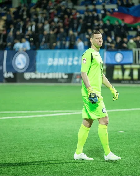 Neftçi çempionluq uğrunda mübarizədə vacib xal itirib