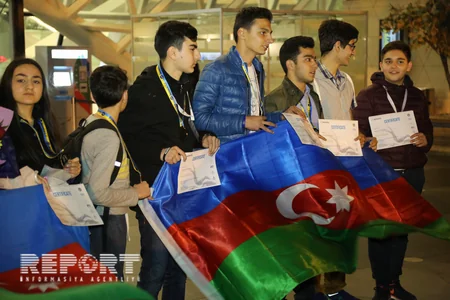 Azərbaycan məktəblilərinin robotları InfoMatrix beynəlxalq müsabiqəsində qızıl medal qazanıb - FOTO - VİDEO - YENİLƏNİB
