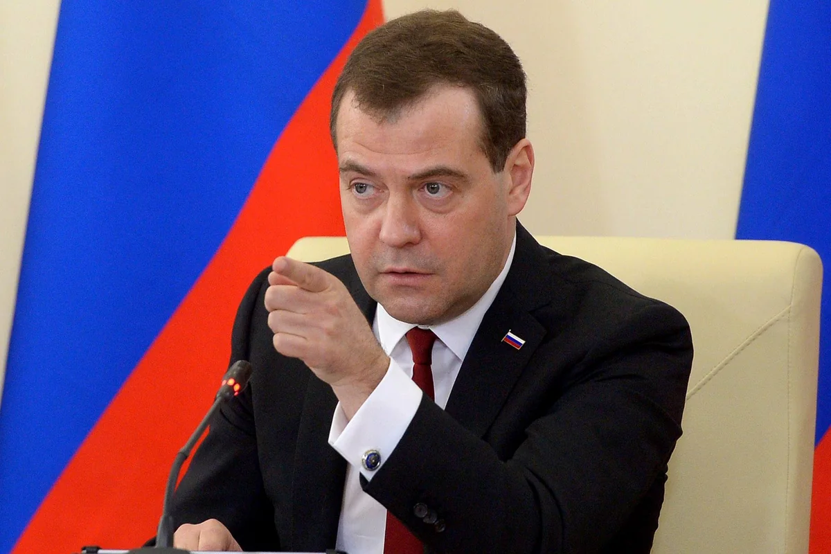 Dmitry Medvedev's visit to Yerevan: appointment of Armenia's prime minister - COMMENT